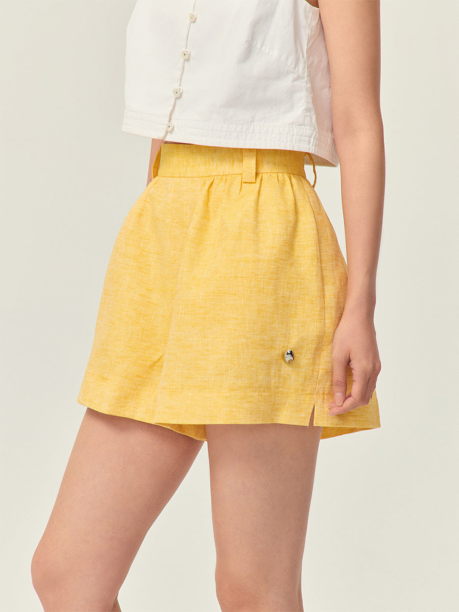 Linen pleated A-line shorts