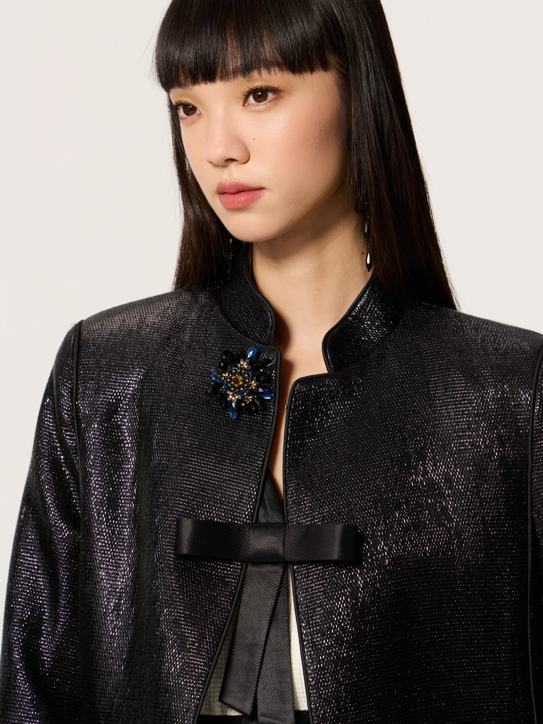 Mo Lan Dangling Bead Chinese-style V-neck Split Jacket